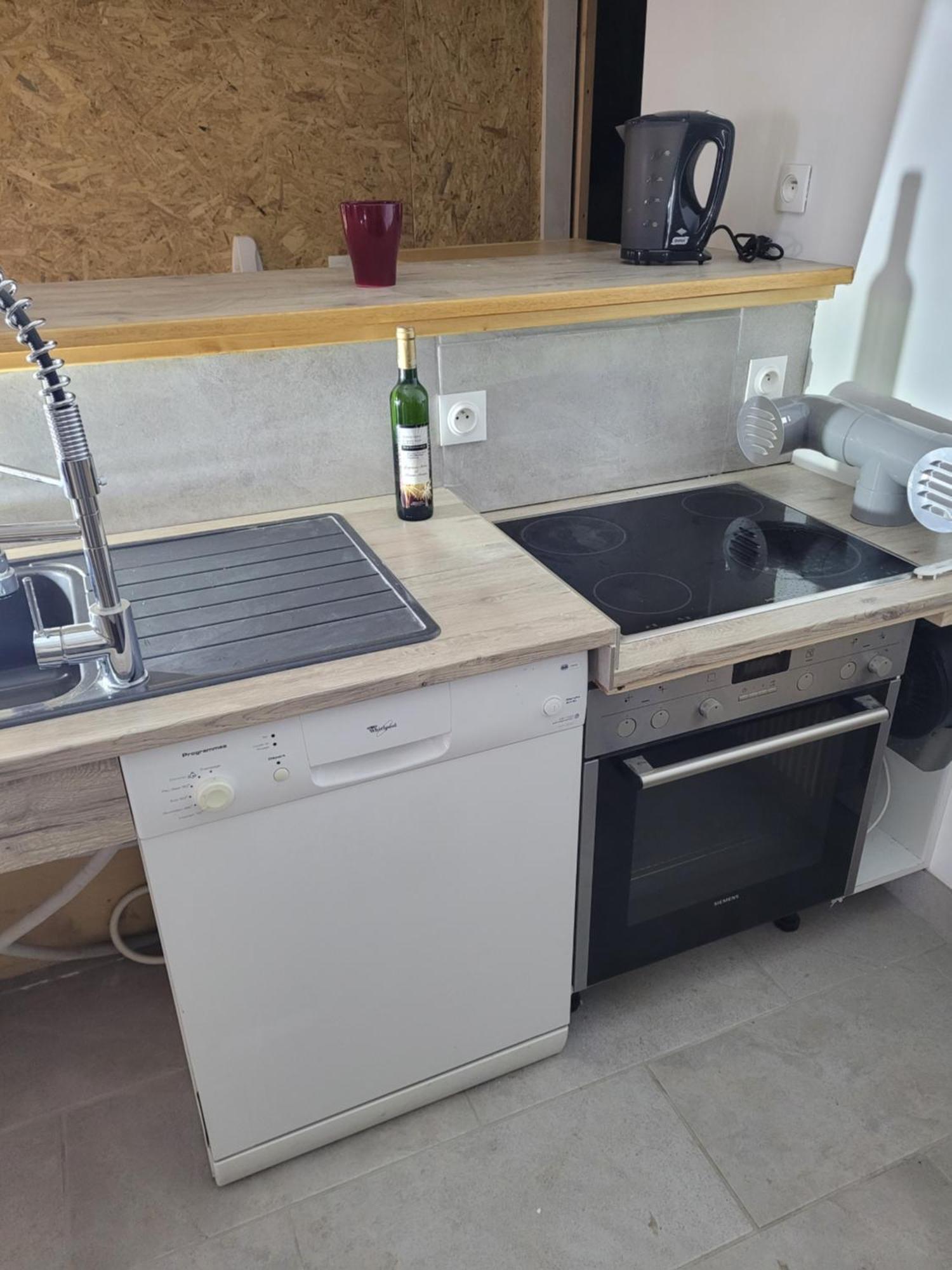 Charmant Appartement Charency-Vezin Zewnętrze zdjęcie